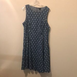 Chambray dress with feather details